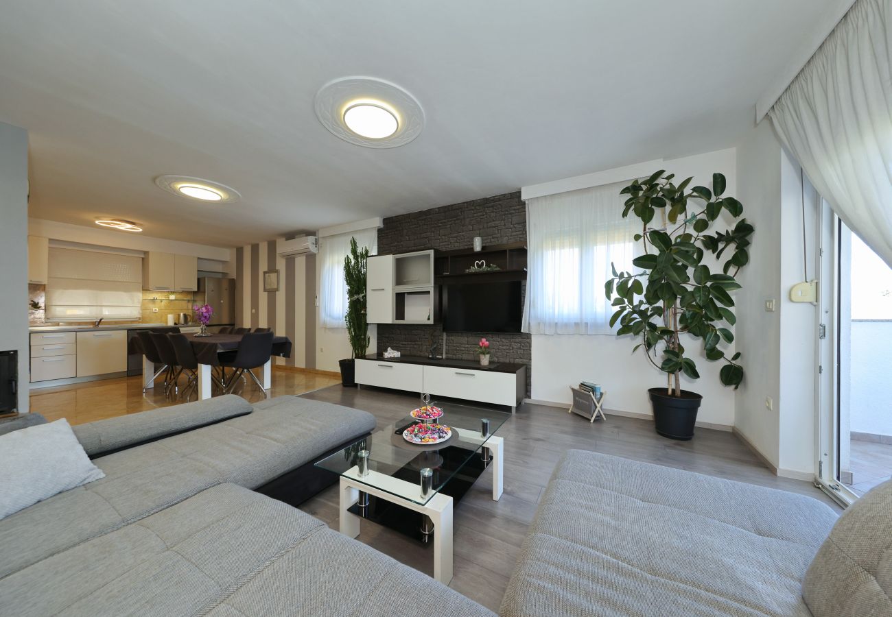 Apartment in Zadar - Anita
