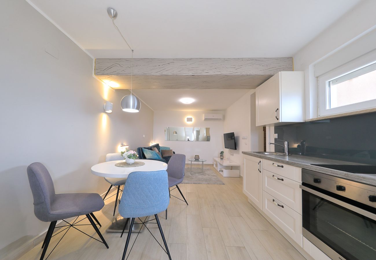 Apartment in Nin - jakov No.1