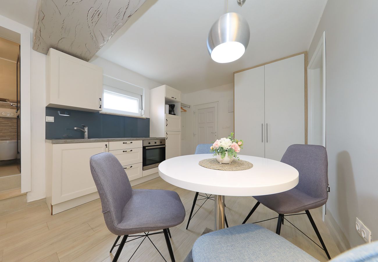 Apartment in Nin - jakov No.1