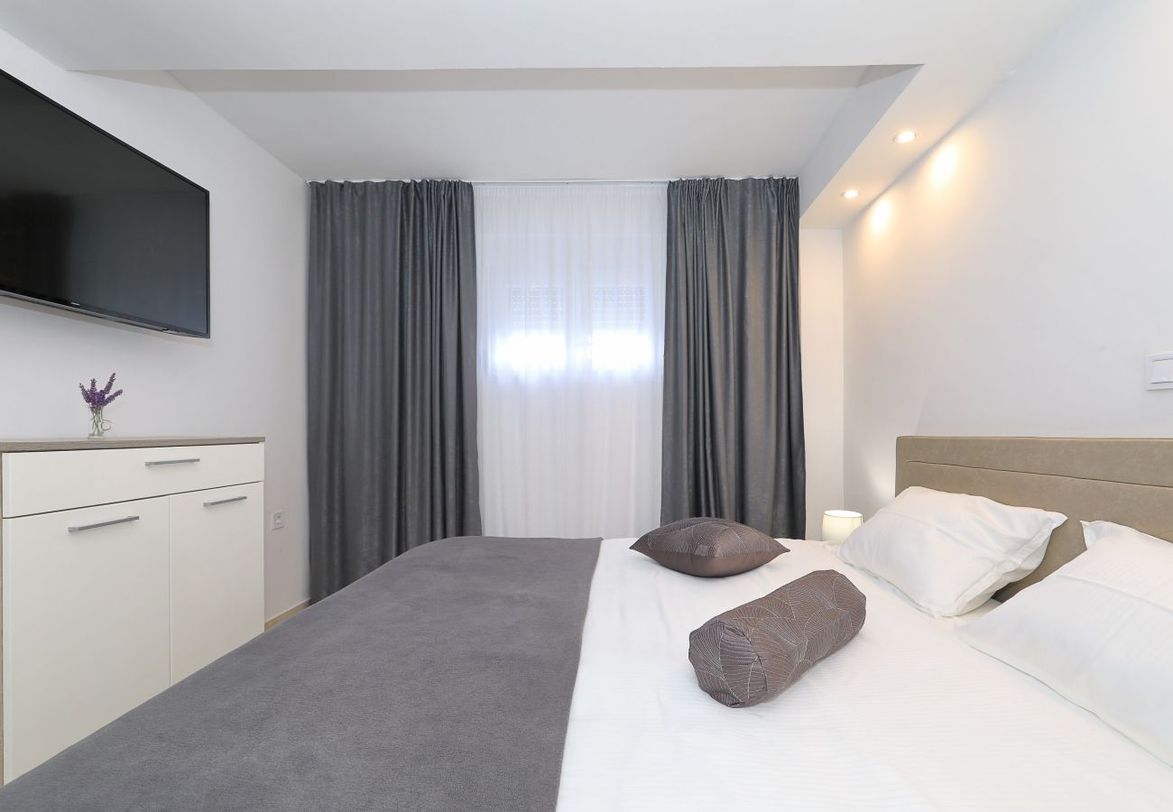 Apartment in Nin - jakov No.1