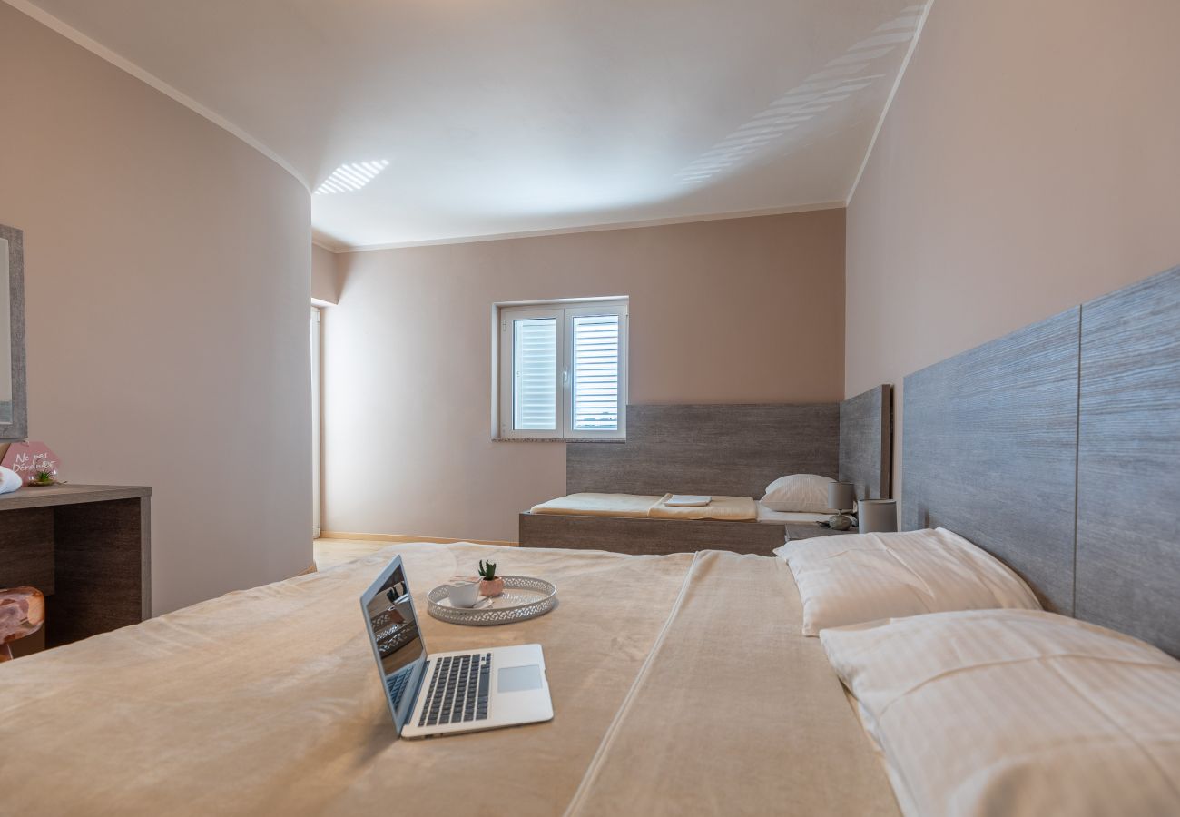 Apartment in Vir - Ferienwohnung Paradiso No. 2