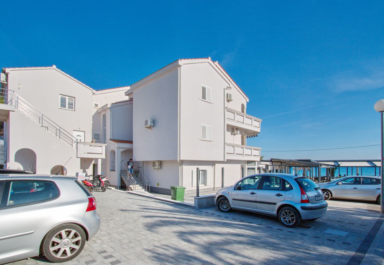 Apartment in Vir - Ferienwohnung Paradiso No. 2