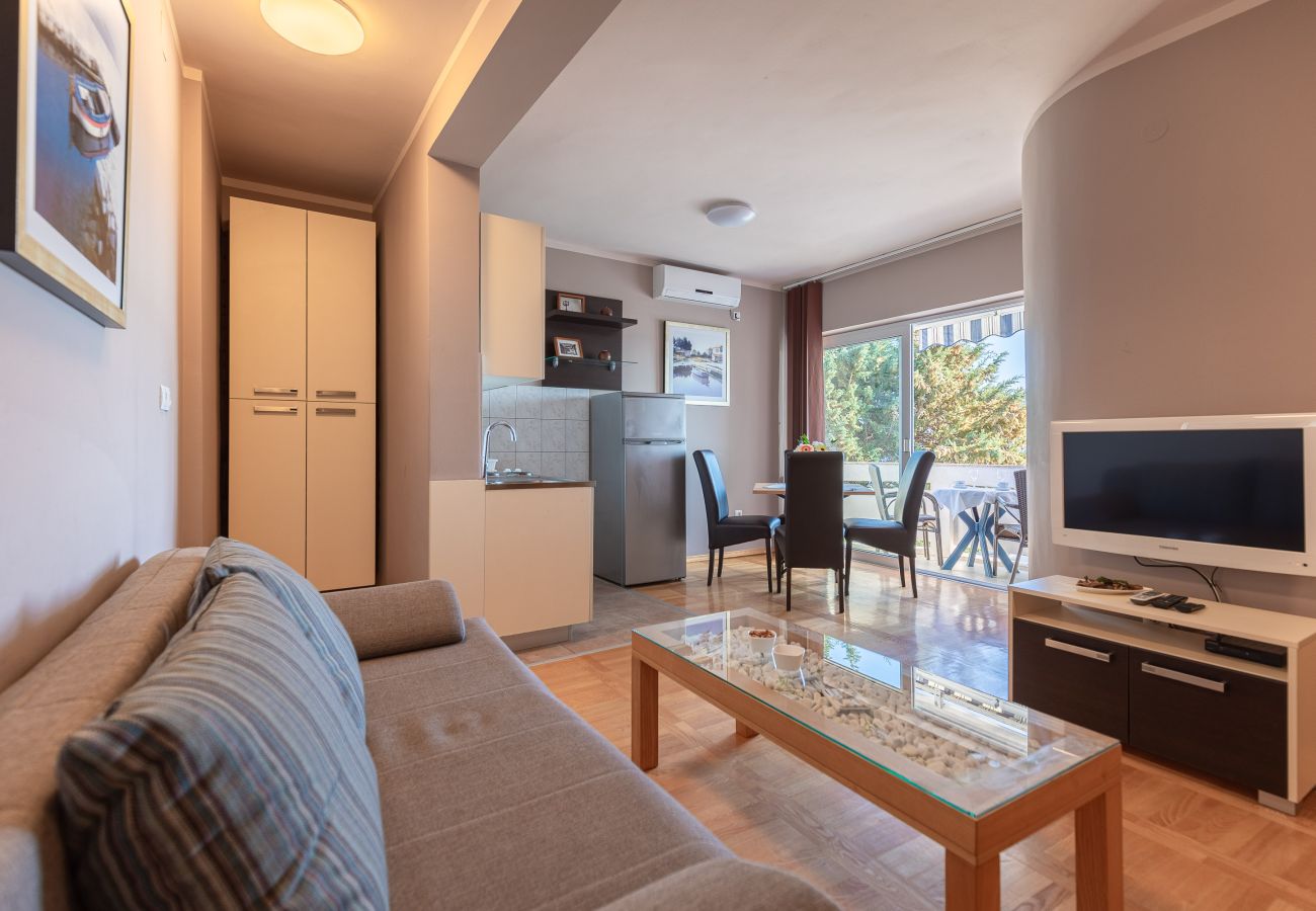 Apartment in Vir - Ferienwohnung Paradiso No. 1