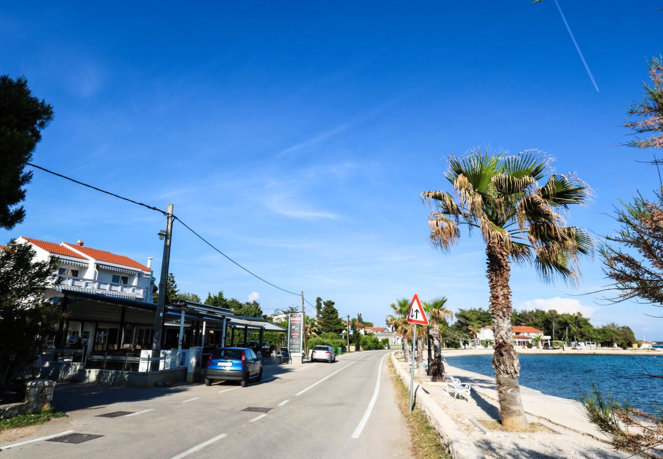 Apartment in Vir - Ferienwohnung Paradiso No. 1