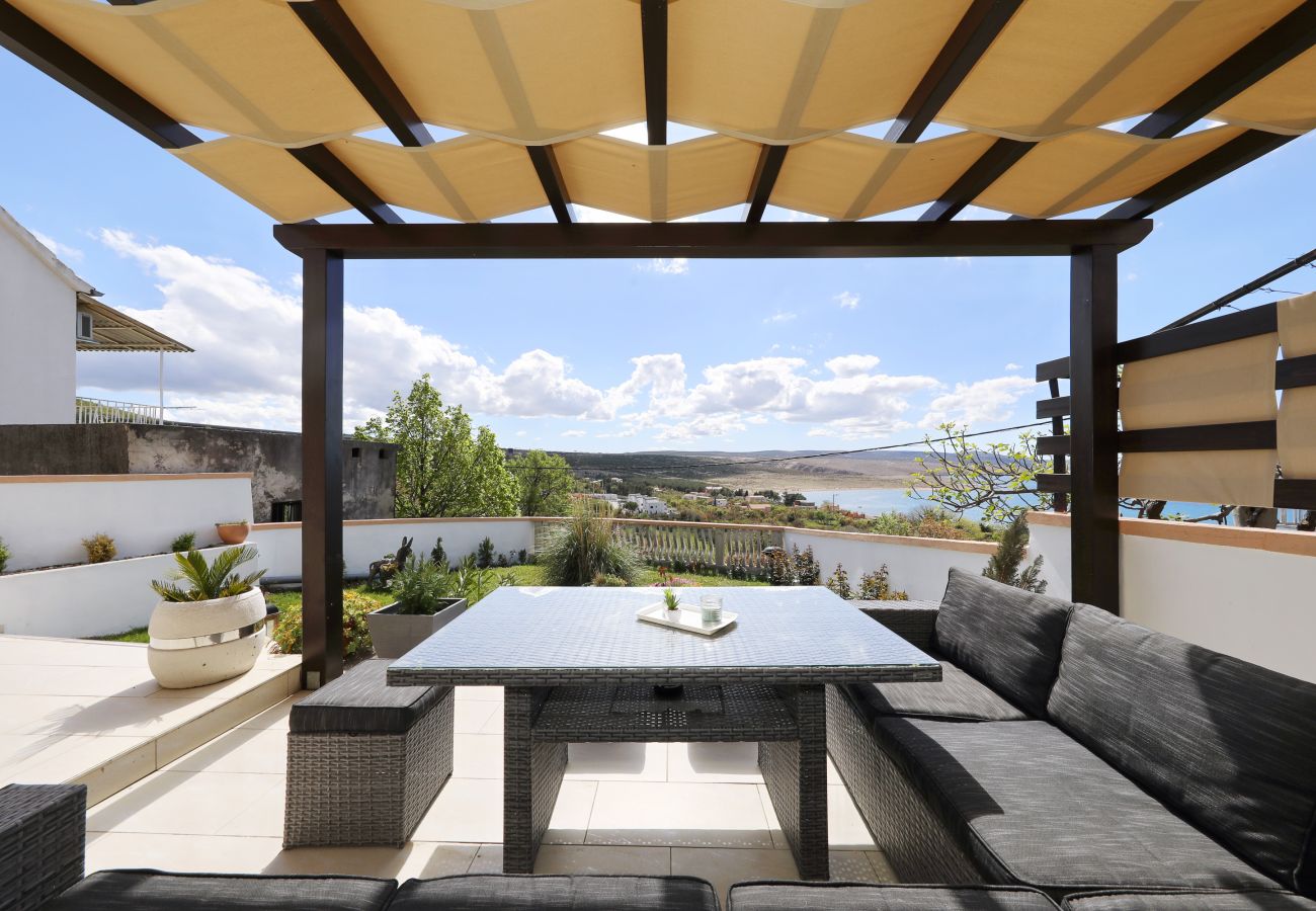 Apartment in Rovanjska - Marina, No. 1 - with garden and sea view