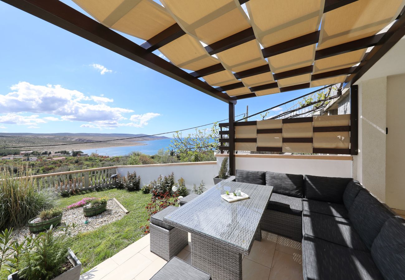 Apartment in Rovanjska - Marina, No. 1 - with garden and sea view