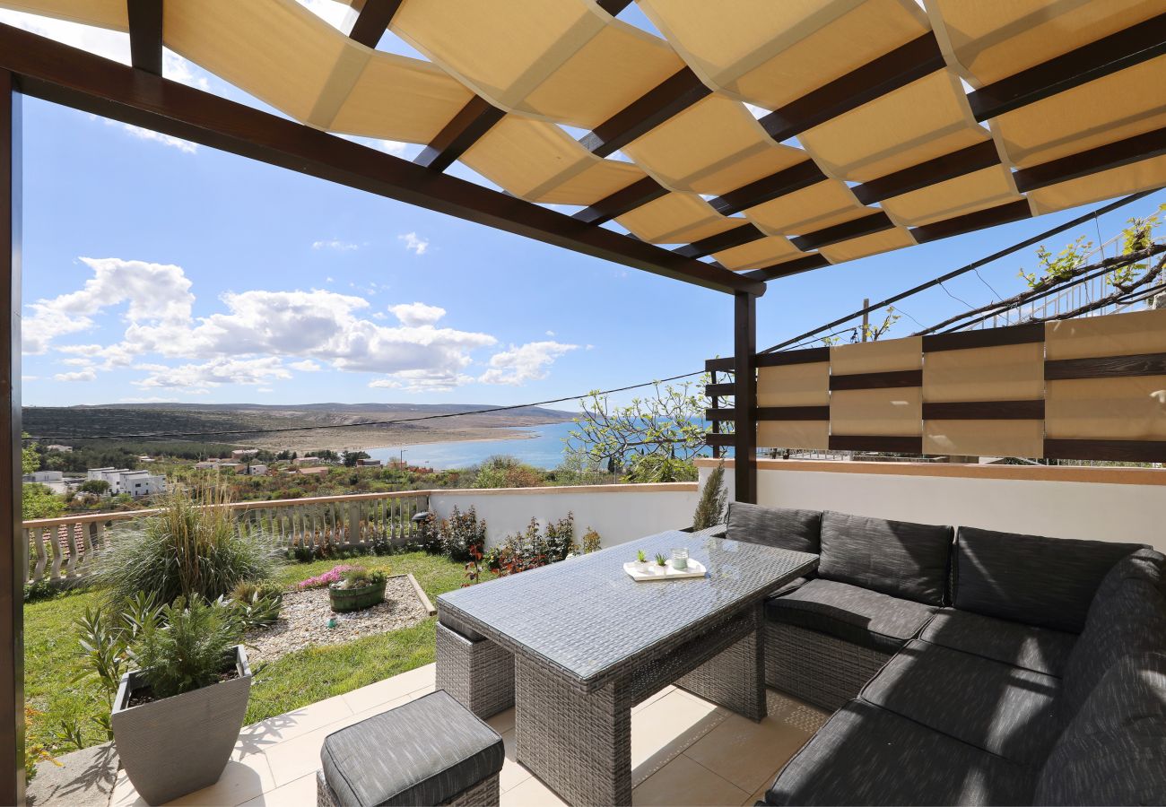 Apartment in Rovanjska - Marina, No. 1 - with garden and sea view