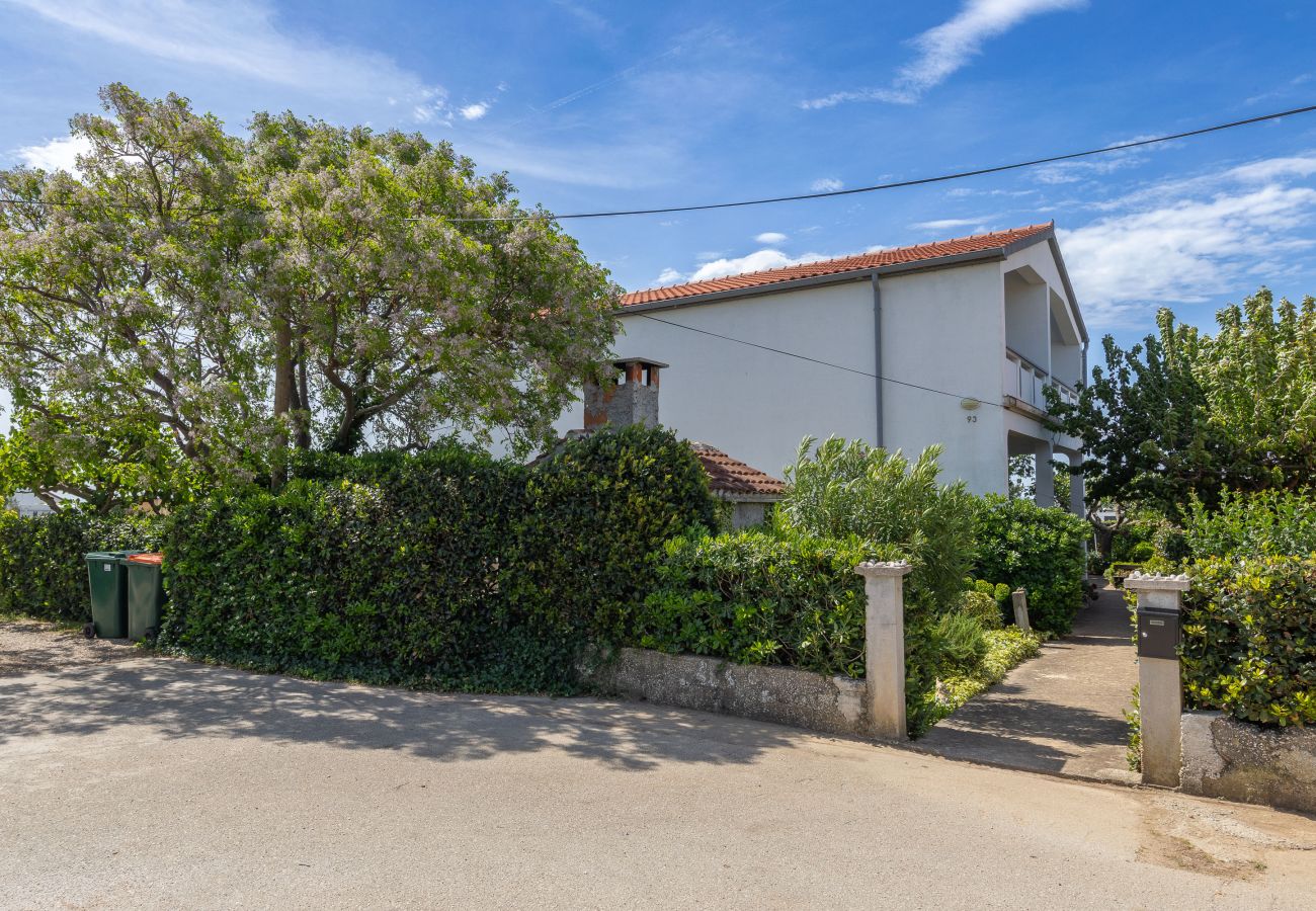 Apartment in Vrsi - Perinic, No. 2