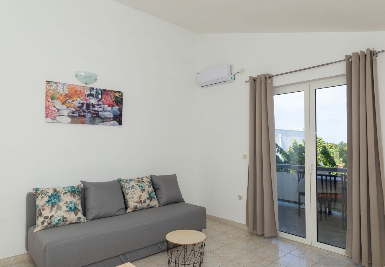 Apartment in Vrsi - Perinic, No. 2