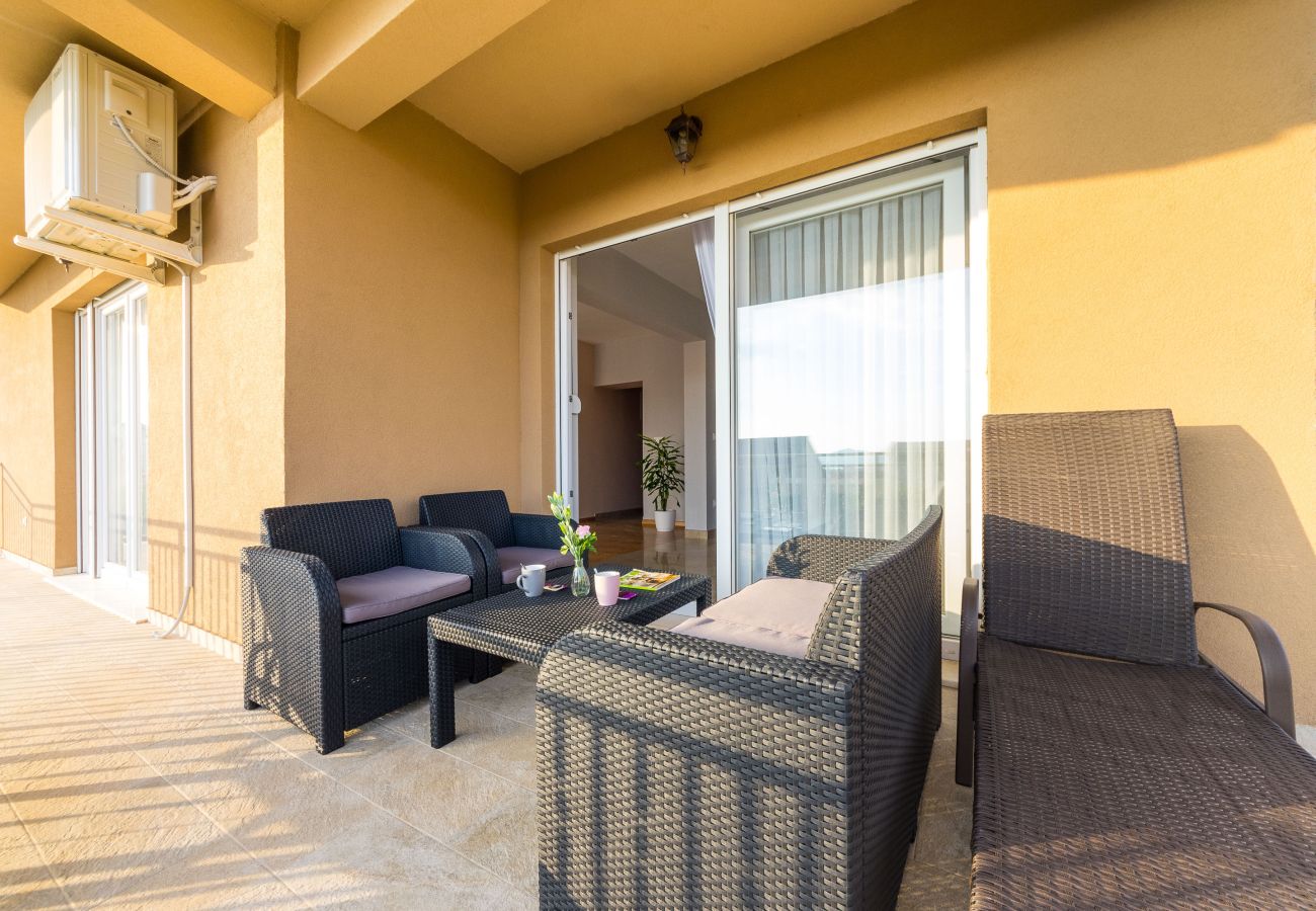 Apartment in Zadar - Apartment Goga 1 with Shared Pool
