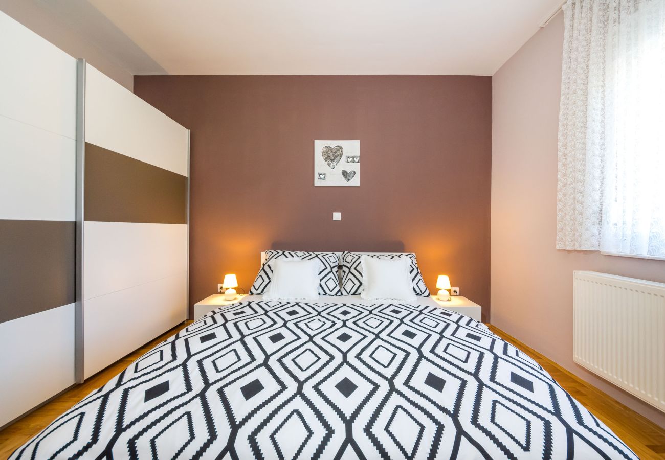 Apartment in Zadar - Apartment Goga 1 with Shared Pool