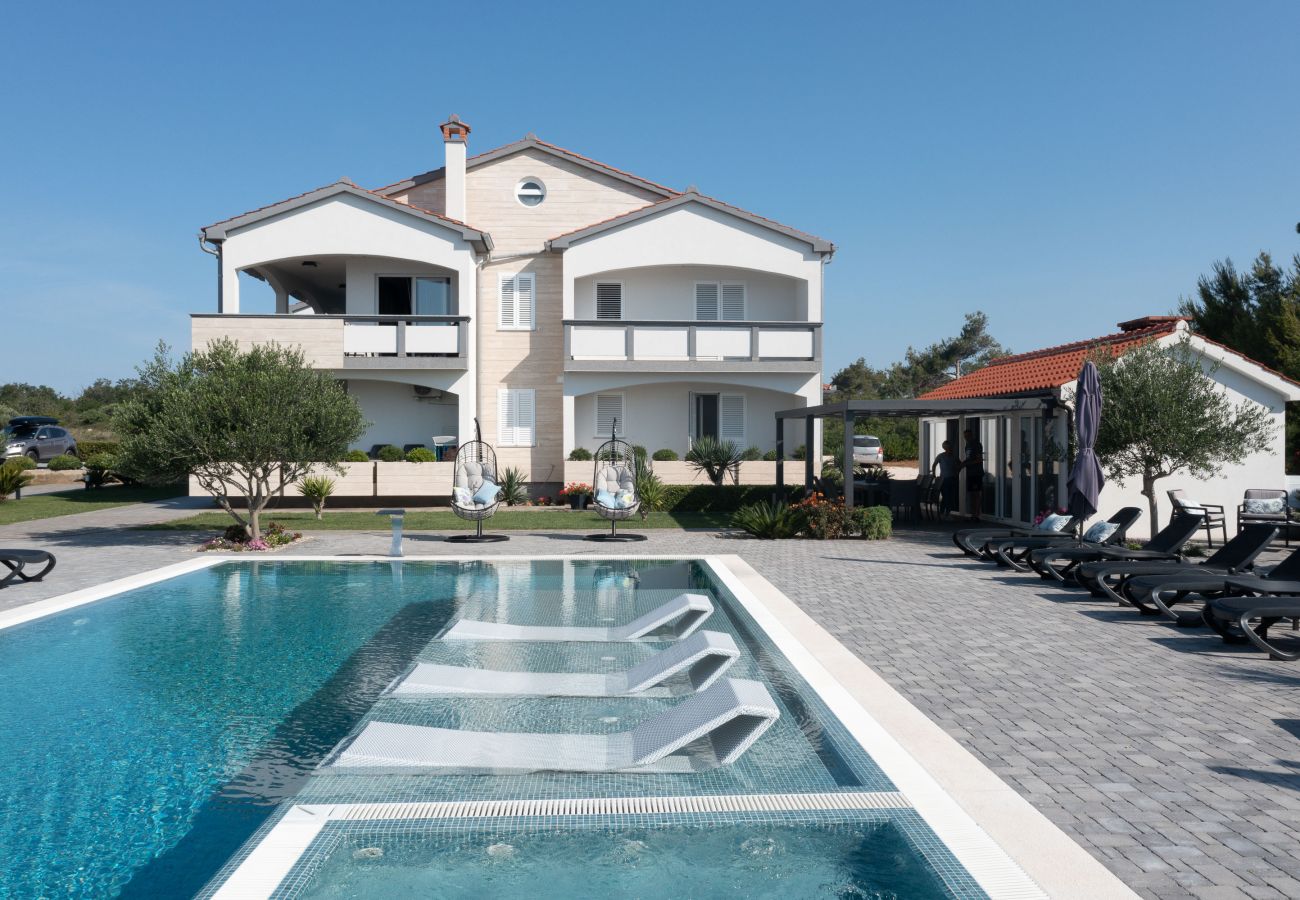 Apartment in Vir - Suva Punta No.2