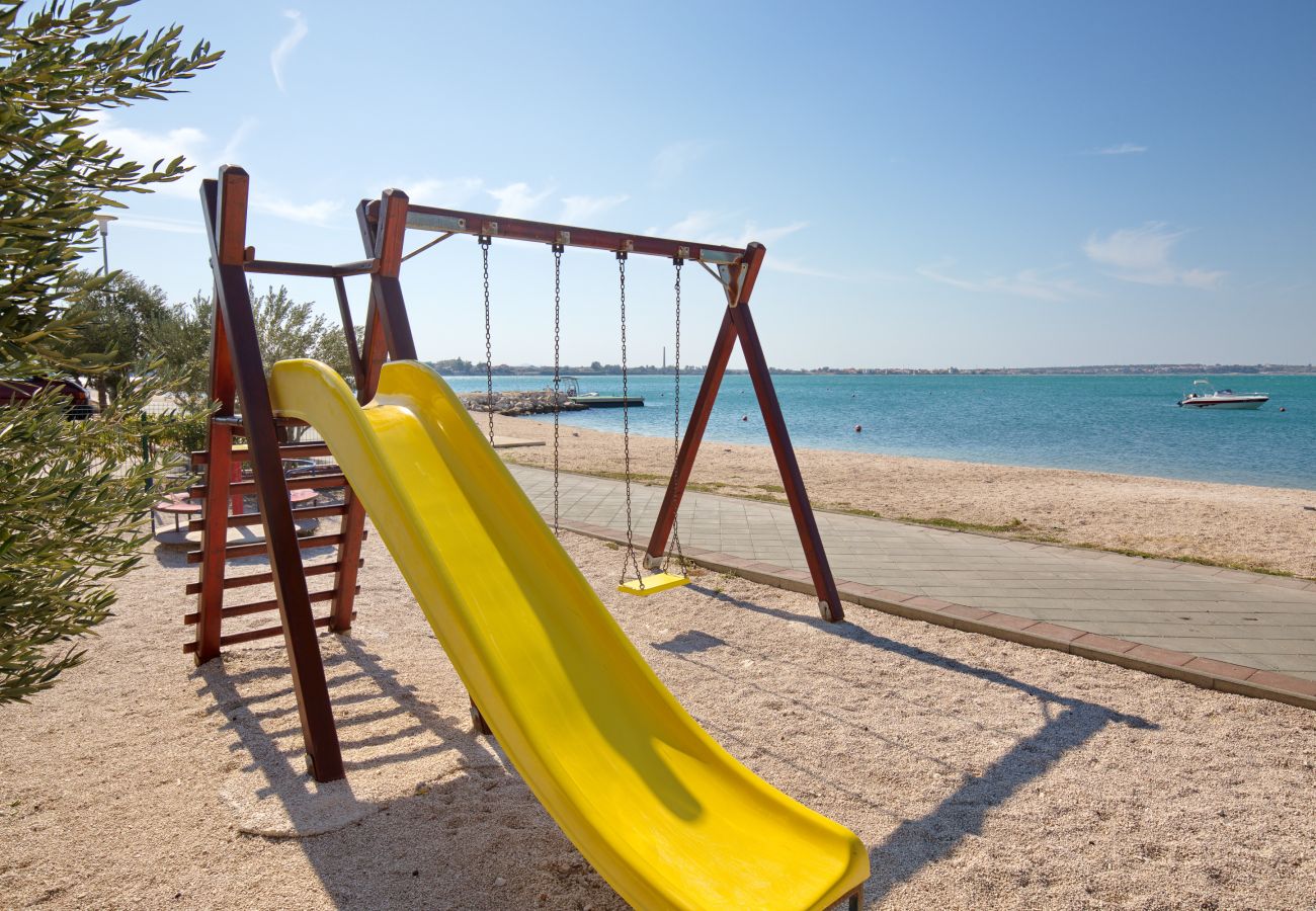 Apartment in Vrsi - perinic,no.1