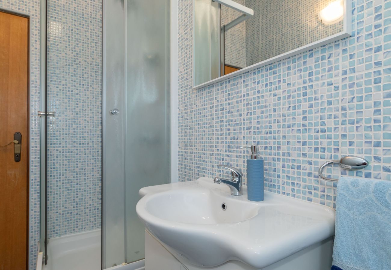 Apartment in Vrsi - perinic,no.1