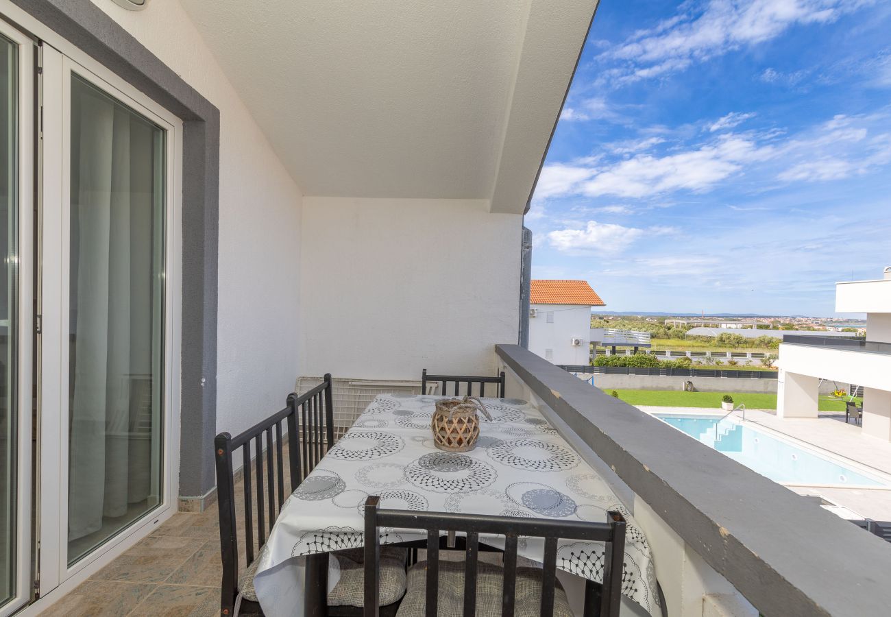 Apartment in Vrsi - perinic,no.1