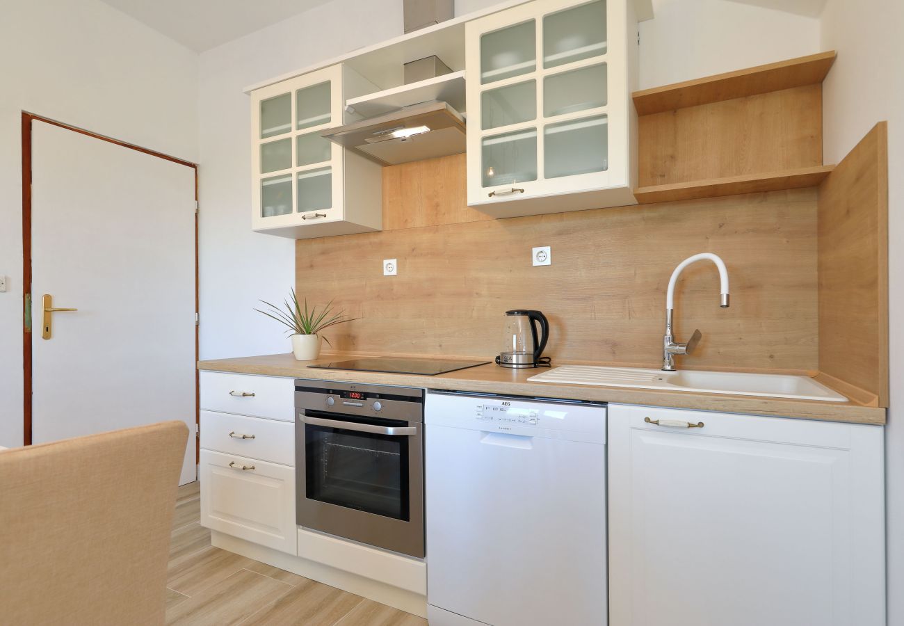 House in Puljane - Antona