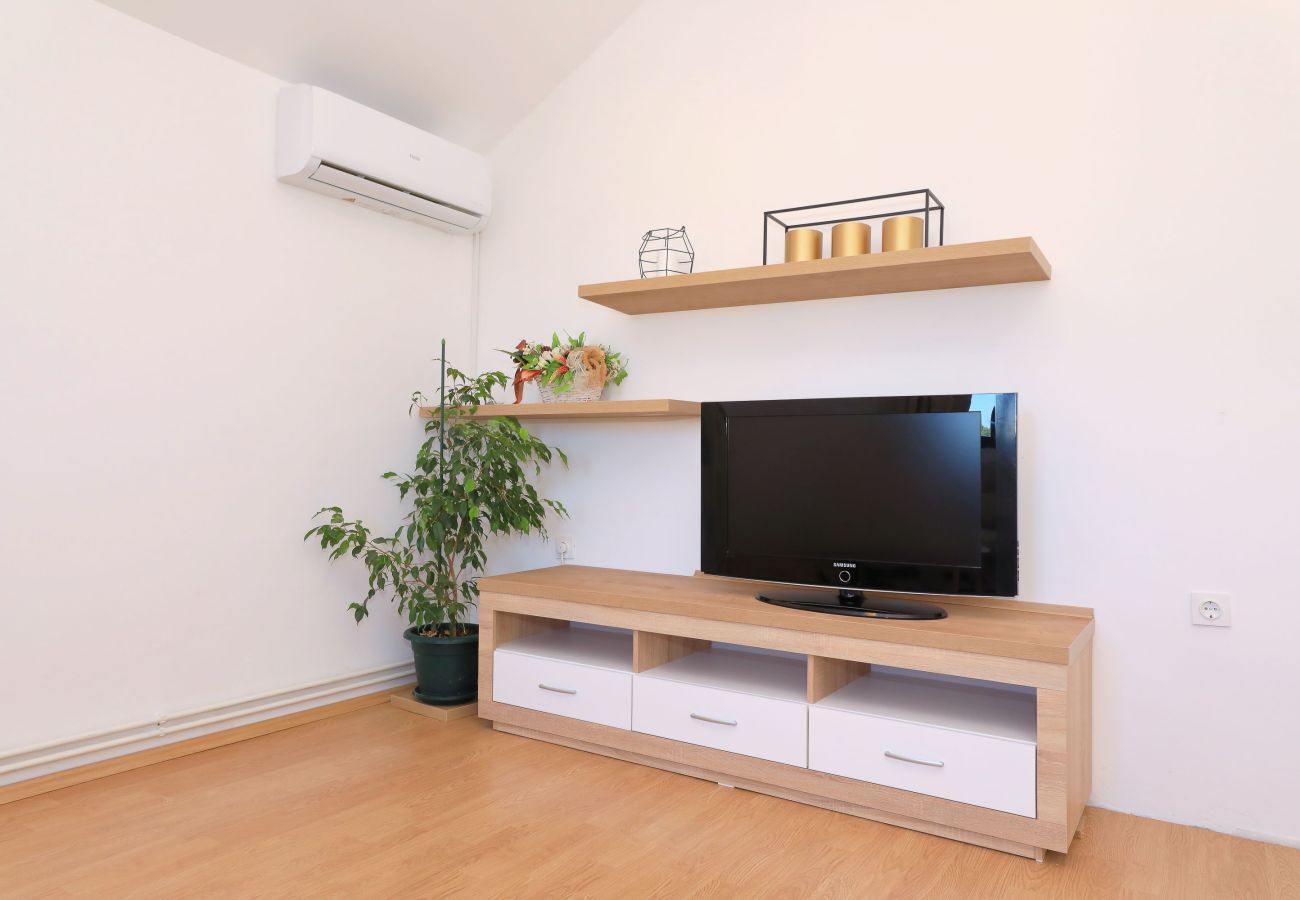 House in Puljane - Antona