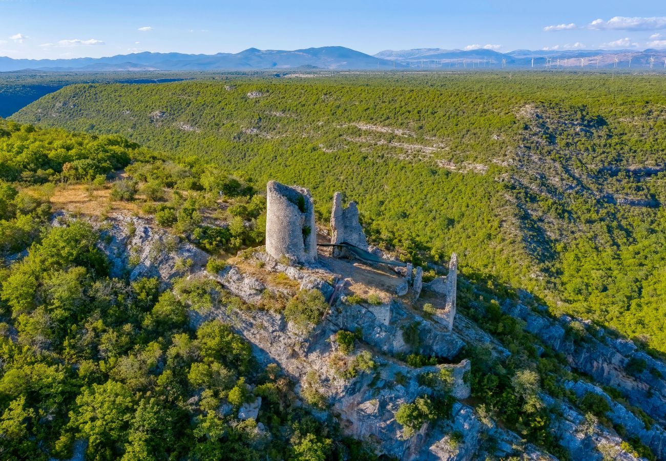 House in Puljane - Antona