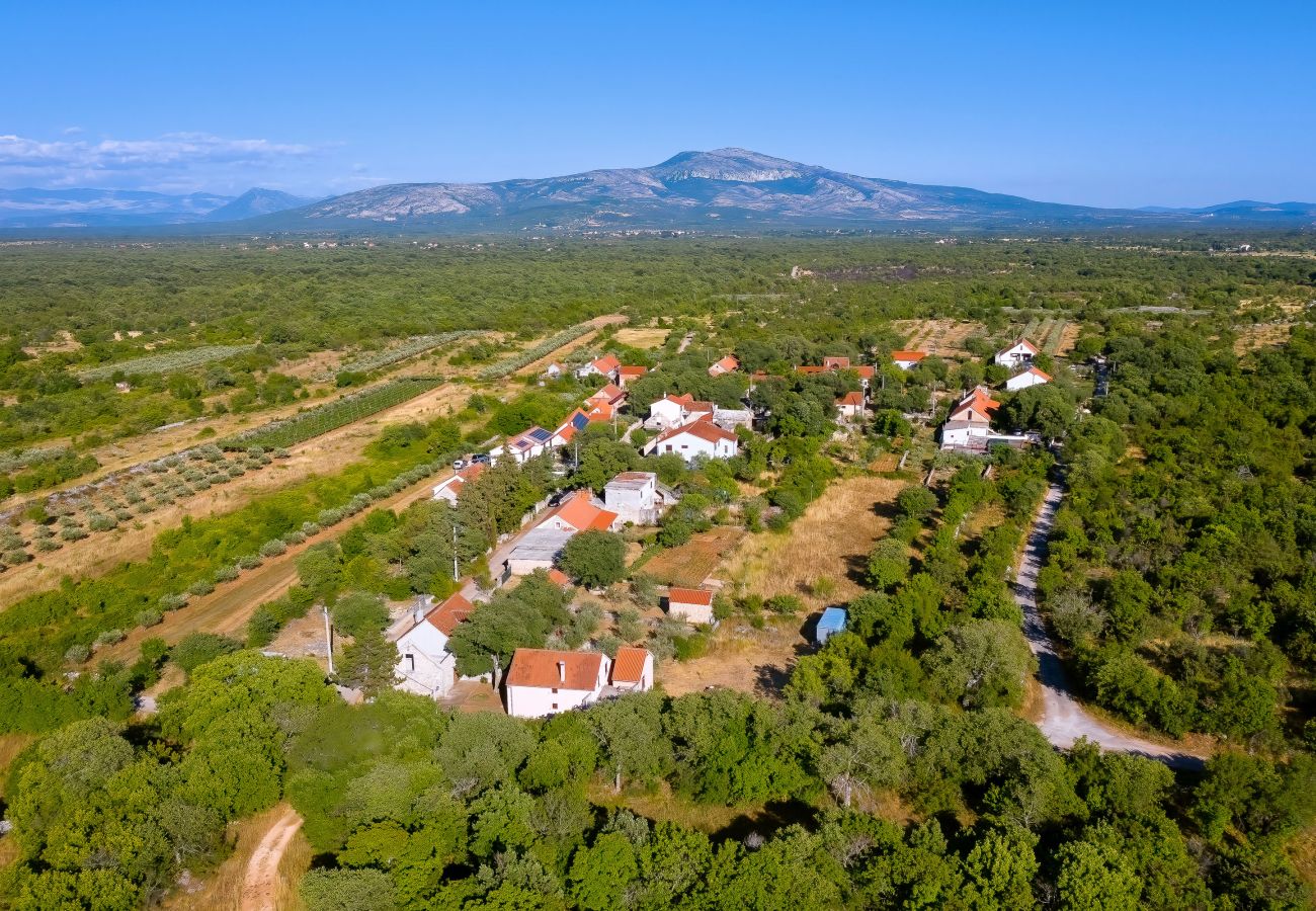 House in Puljane - Antona