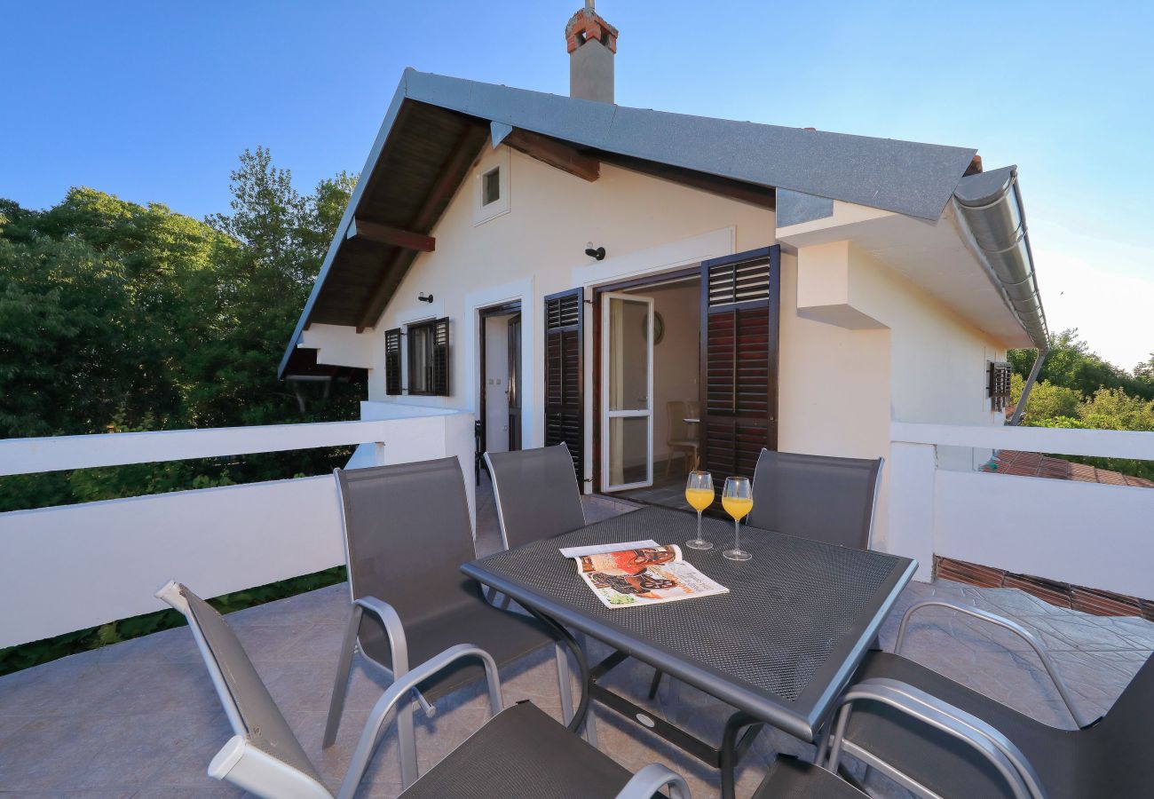 House in Puljane - Antona