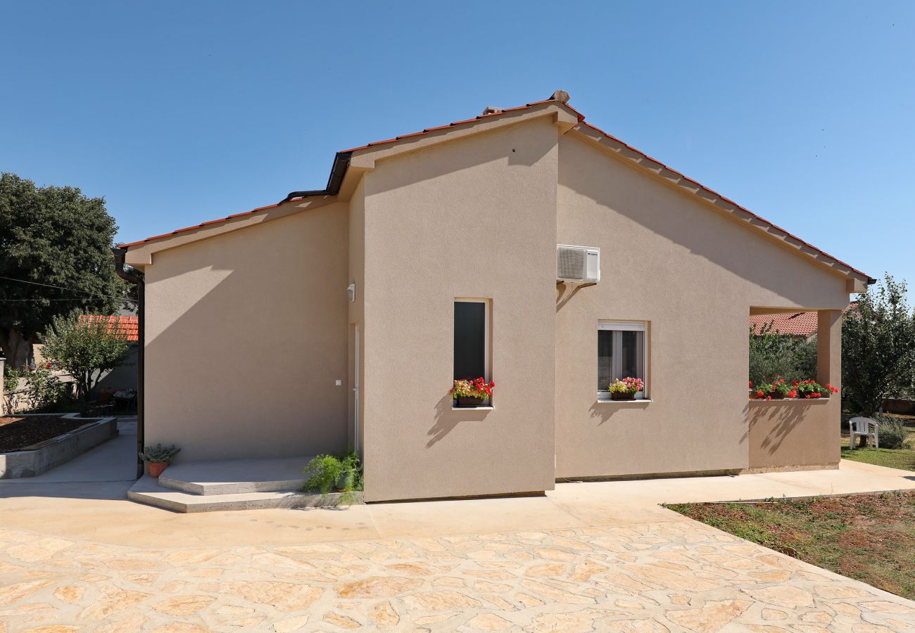 Apartment in Zadar - Ferienwohnung Jerbic