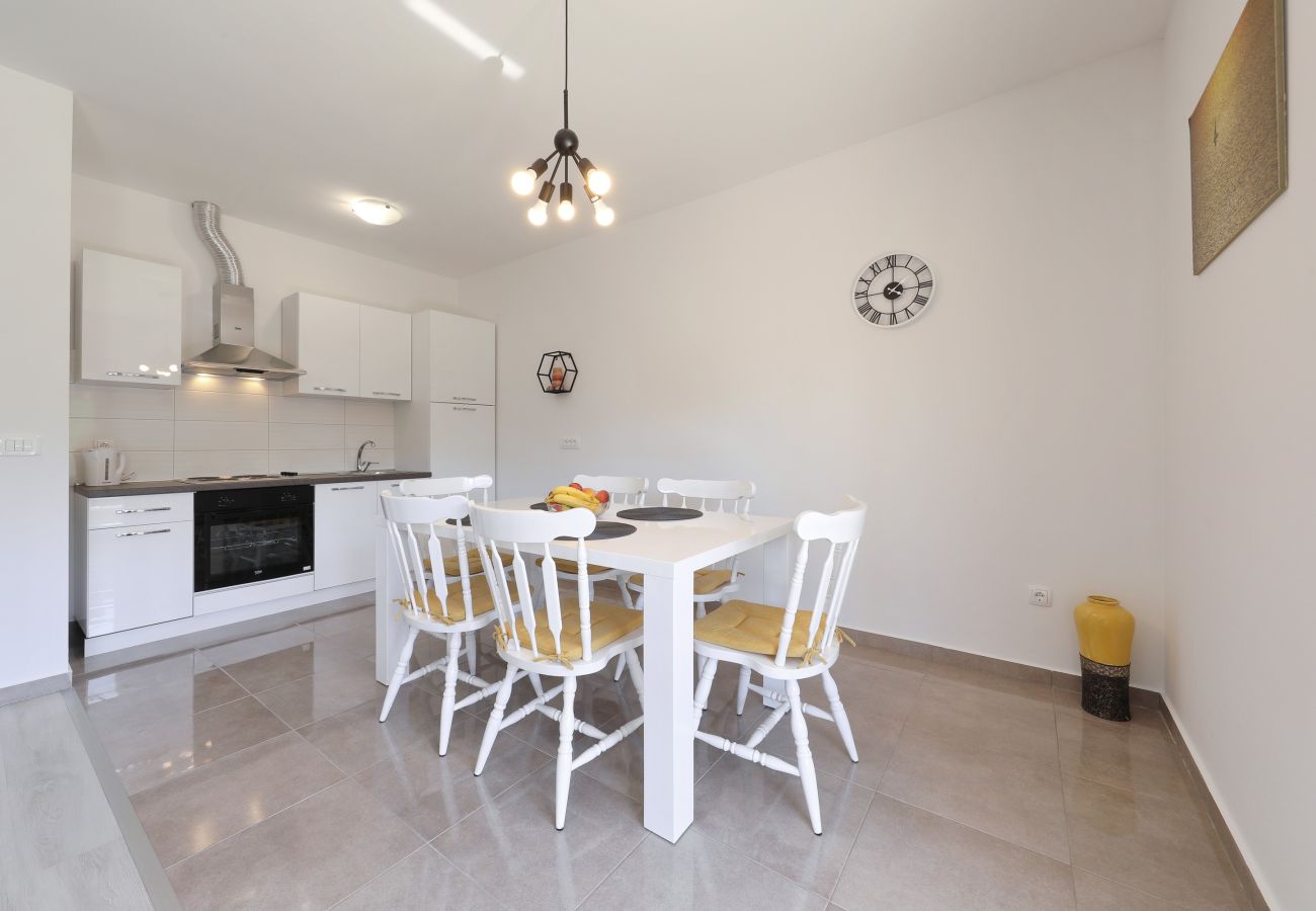 Apartment in Zadar - Ferienwohnung Jerbic
