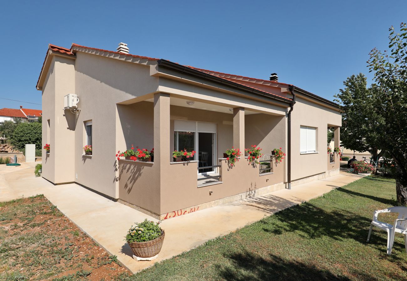 Apartment in Zadar - Ferienwohnung Jerbic