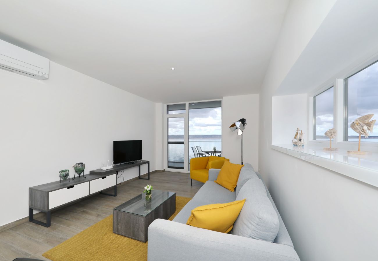 Apartment in Starigrad - Meeresbrise No. 5