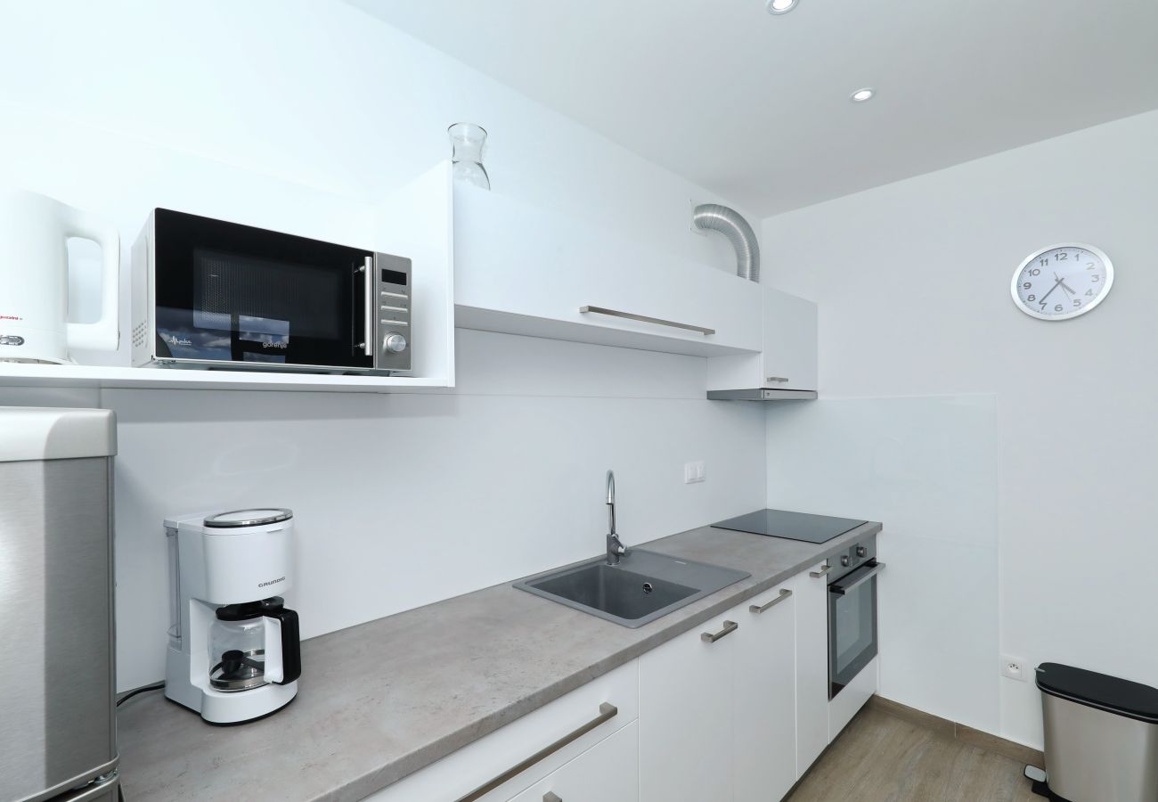 Apartment in Starigrad - Meeresbrise No. 5