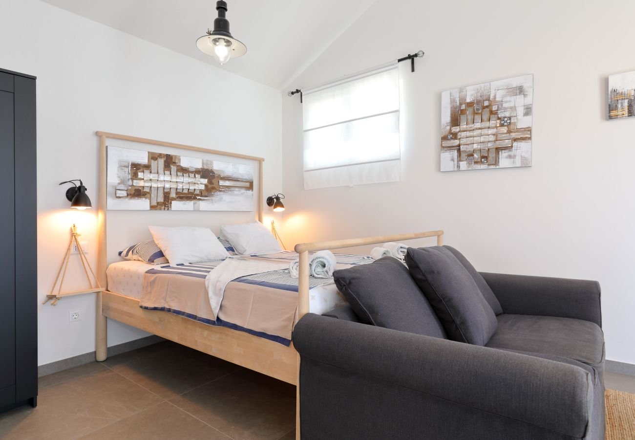 House in Starigrad - Steinhaus Mirko