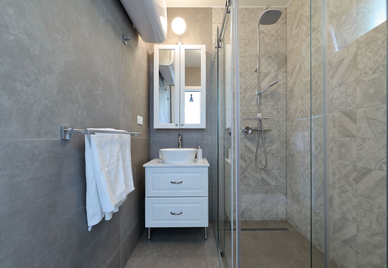 House in Starigrad - Steinhaus Mirko