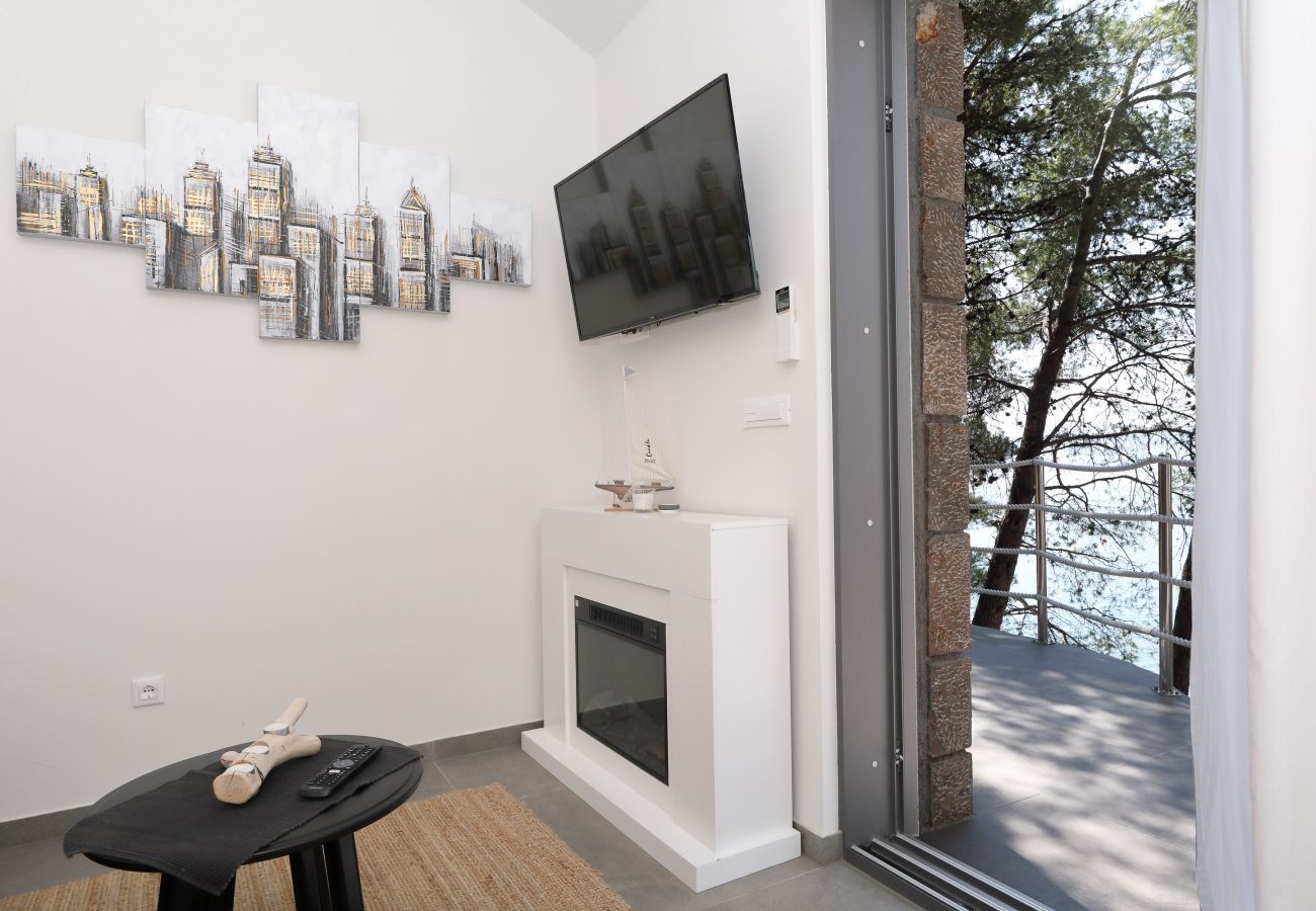 House in Starigrad - Steinhaus Mirko