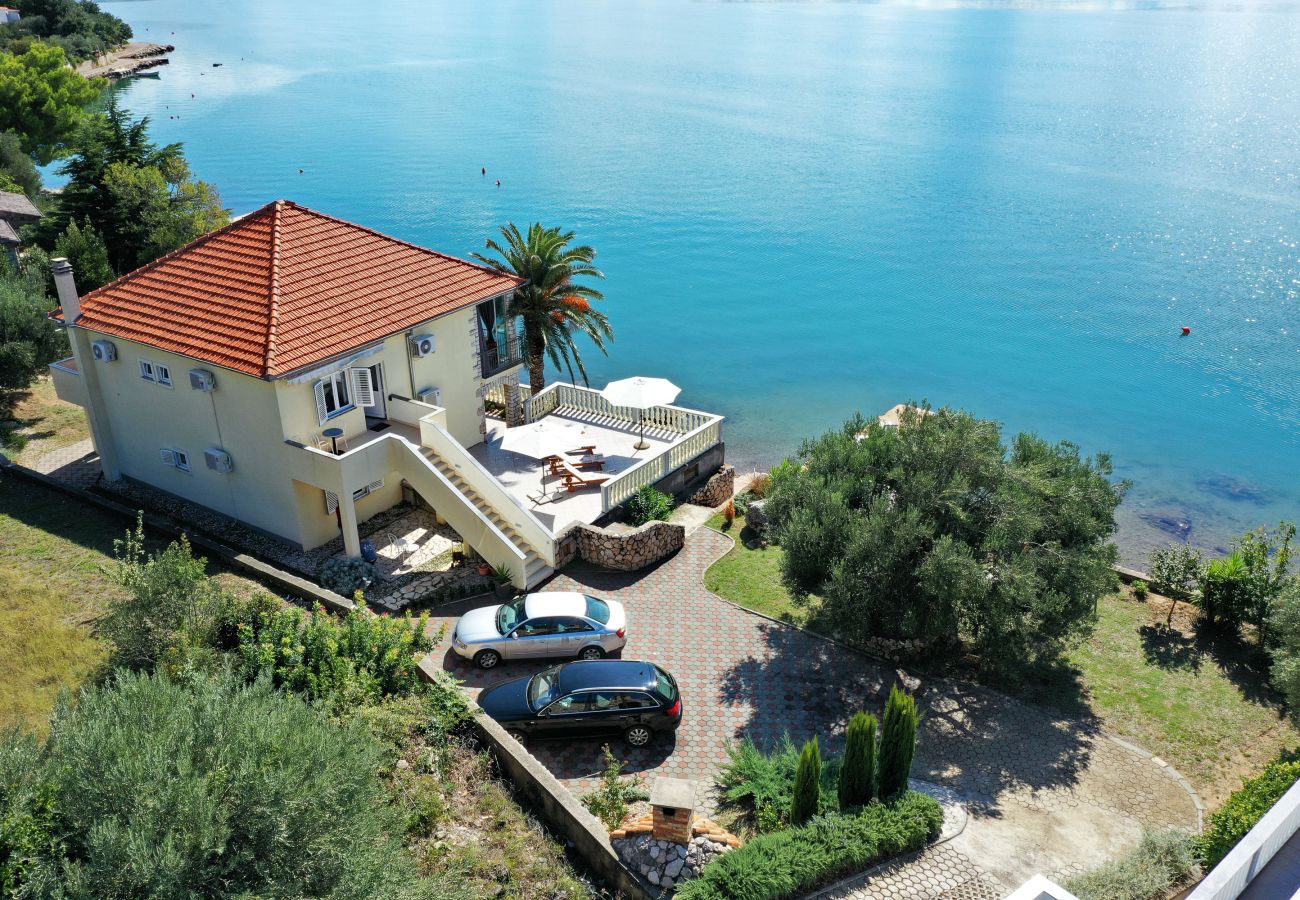 Apartment in Maslenica - Apartment LAURA 2