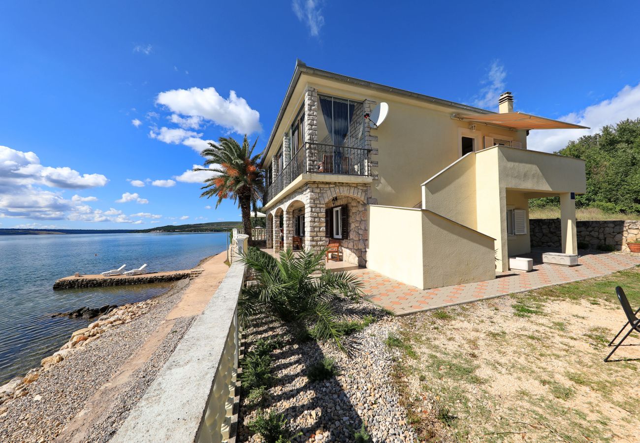 Apartment in Maslenica - Laura, No.3