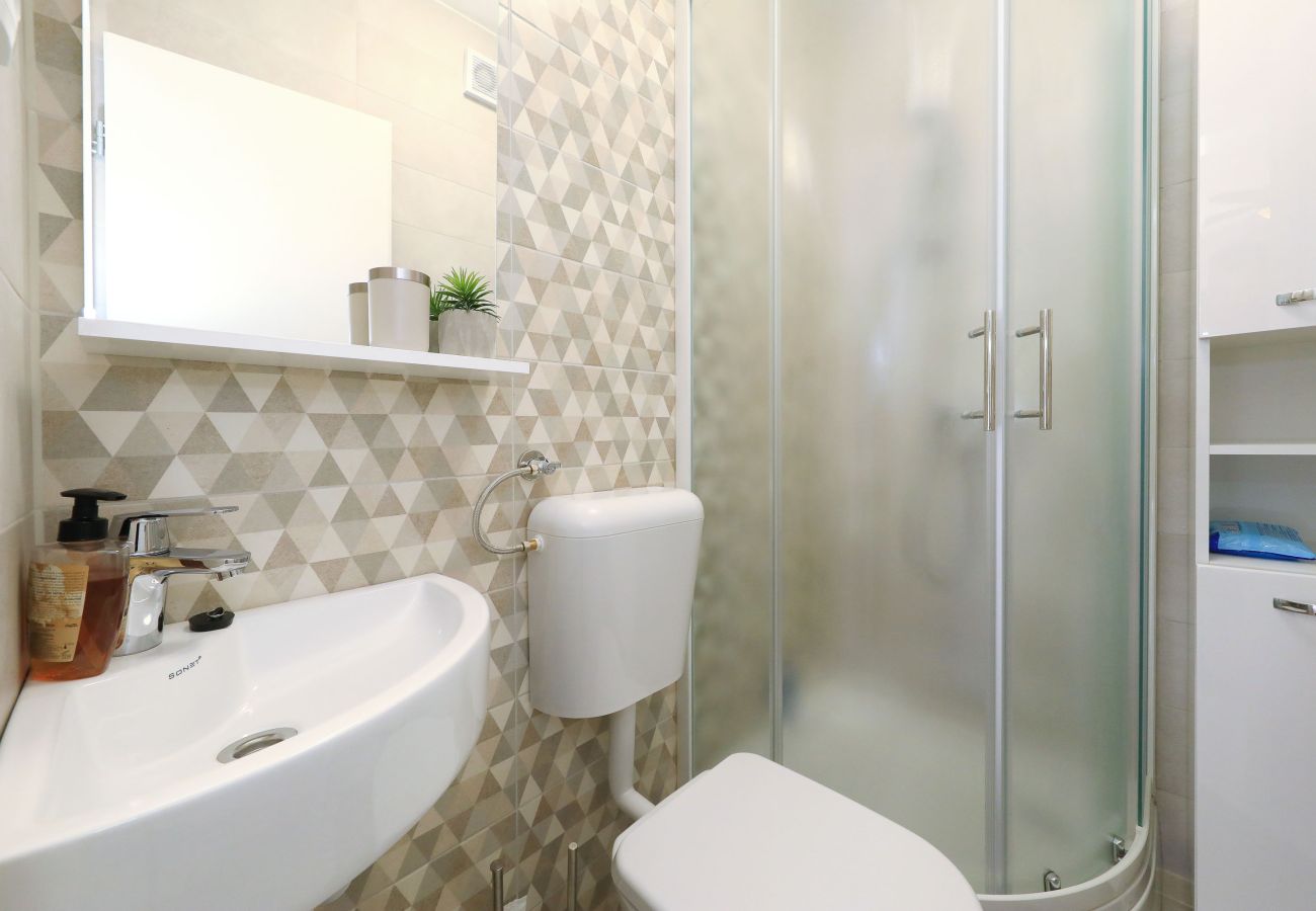 Rent by room in Starigrad - Hibis No. 2