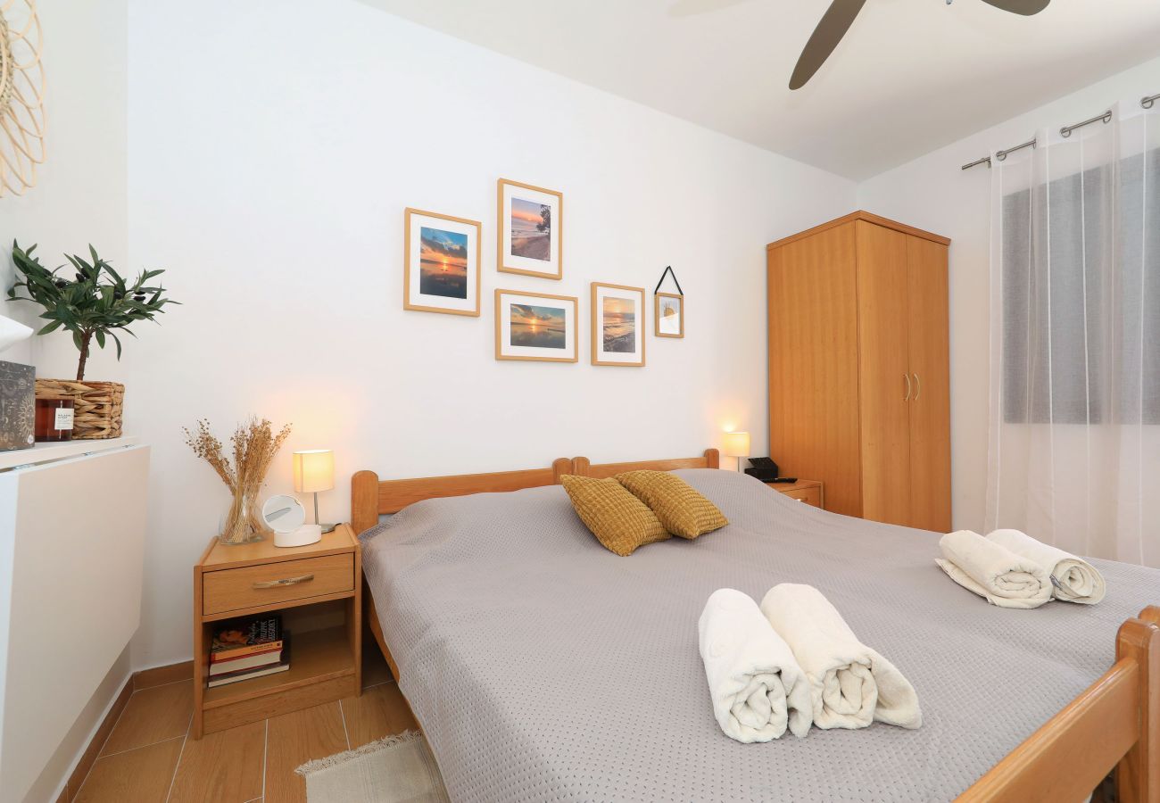 Rent by room in Starigrad - Hibis No. 2