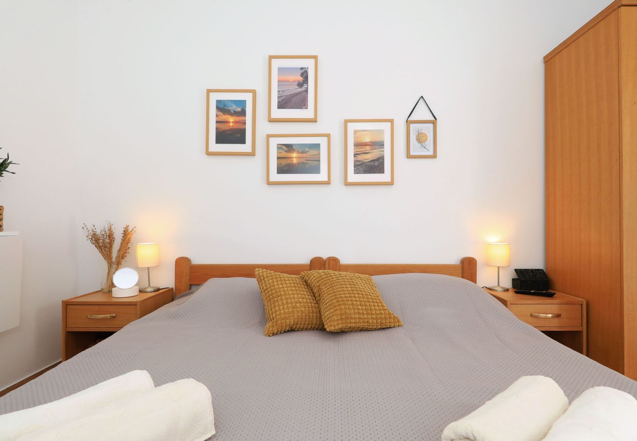 Rent by room in Starigrad - Hibis No. 2