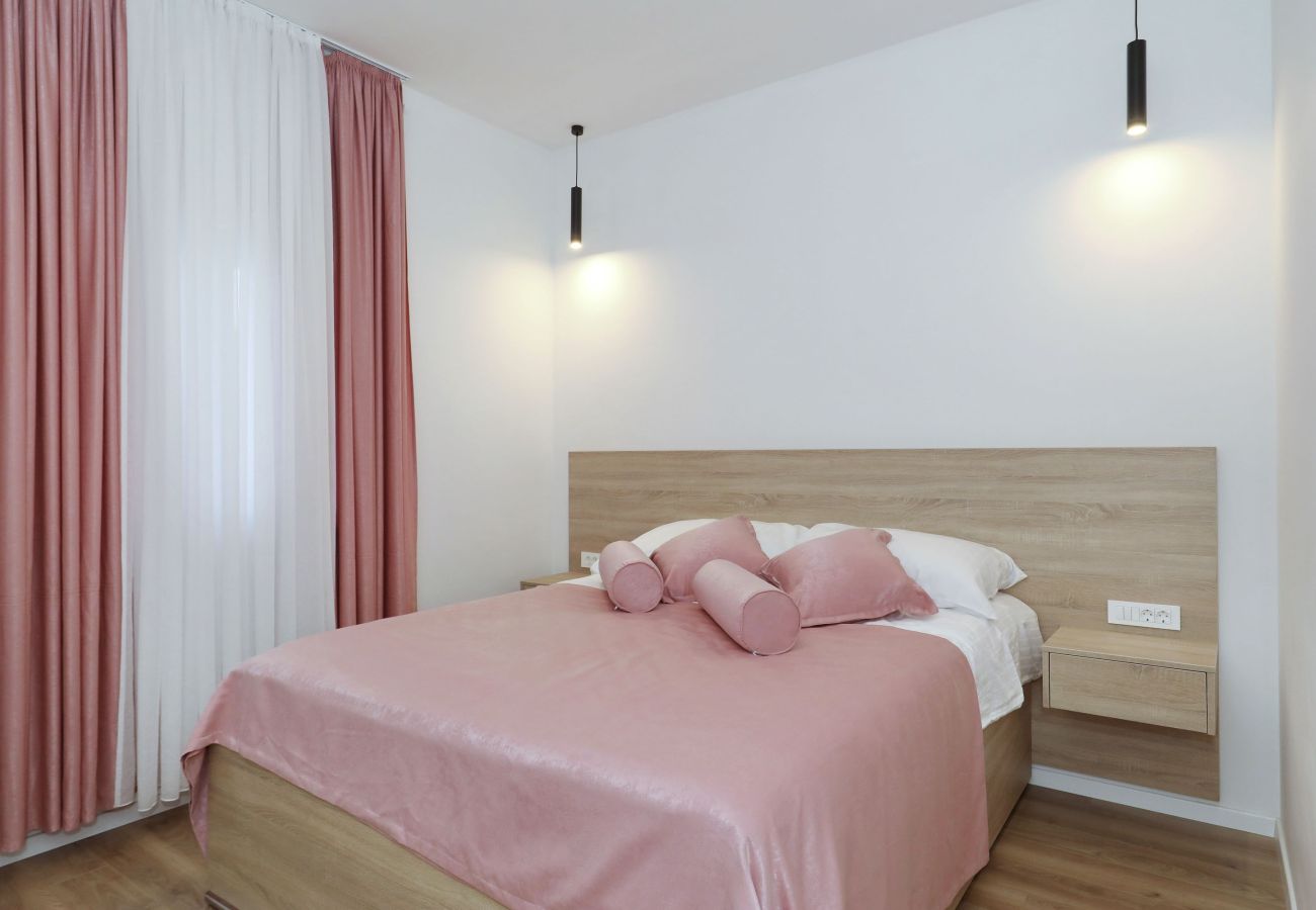 Villa in Kruševo - Villa Zrmanja