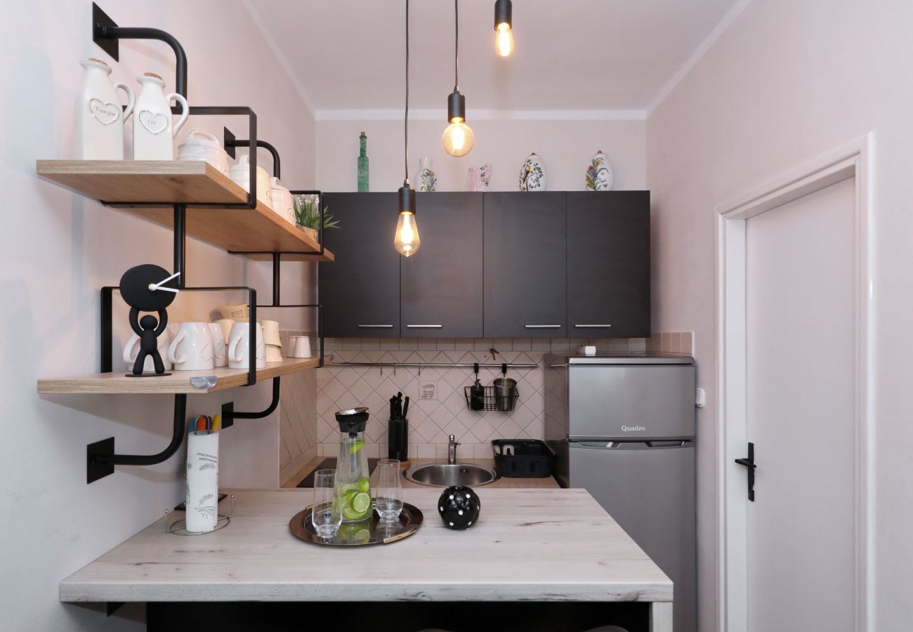 Apartment in Maslenica - Apartment LAURA 1