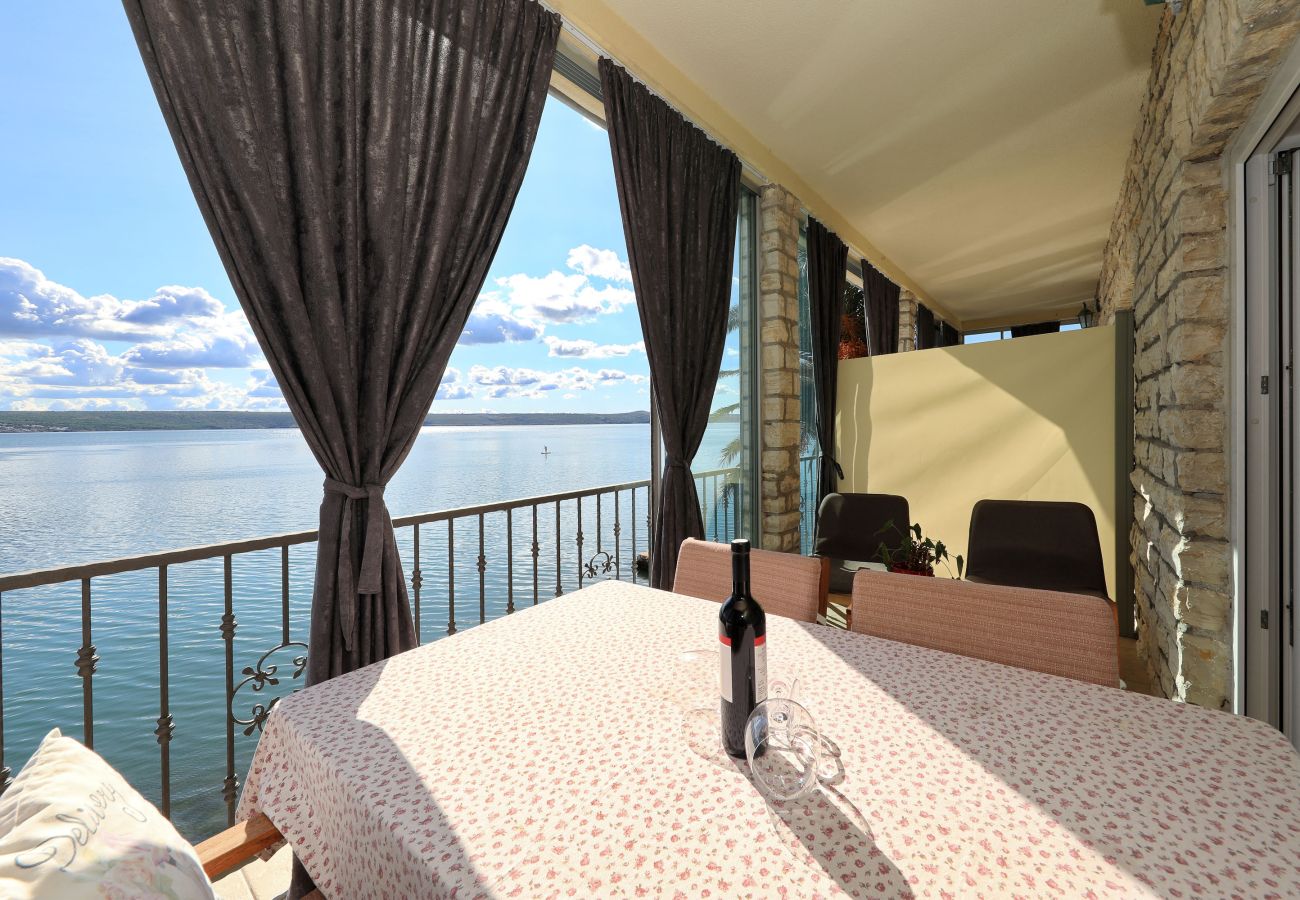 Apartment in Maslenica - Apartment LAURA 1