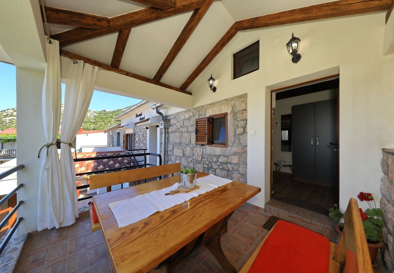 House in Starigrad - Holiday Home Milovac near Paklenica