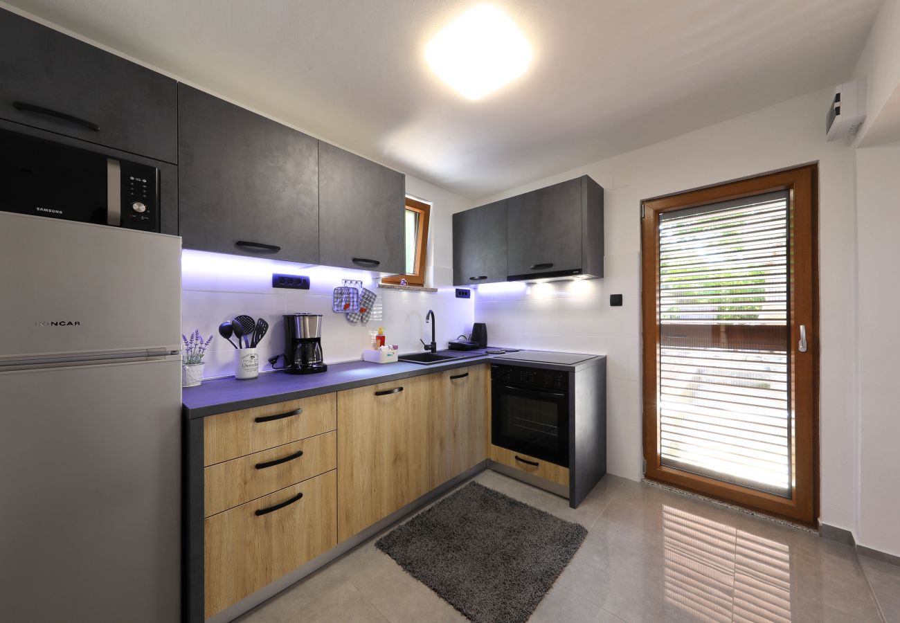 House in Starigrad - Holiday Home Milovac near Paklenica