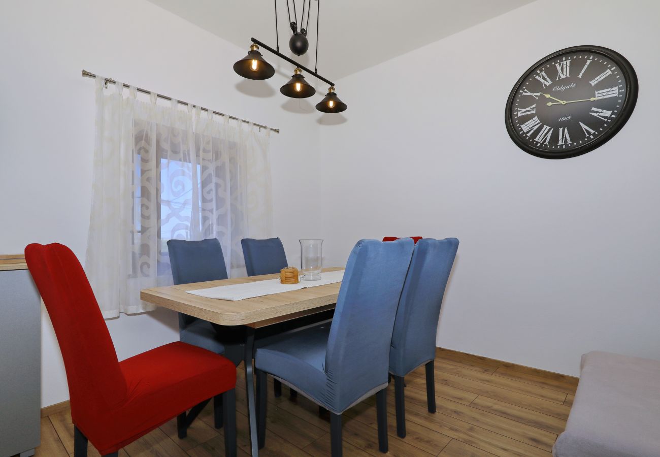 House in Starigrad - Holiday Home Milovac near Paklenica