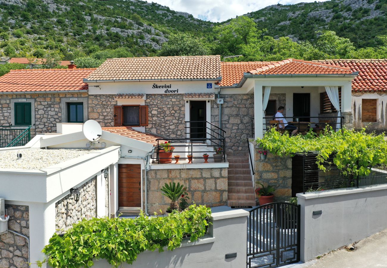 House in Starigrad - Holiday Home Milovac near Paklenica