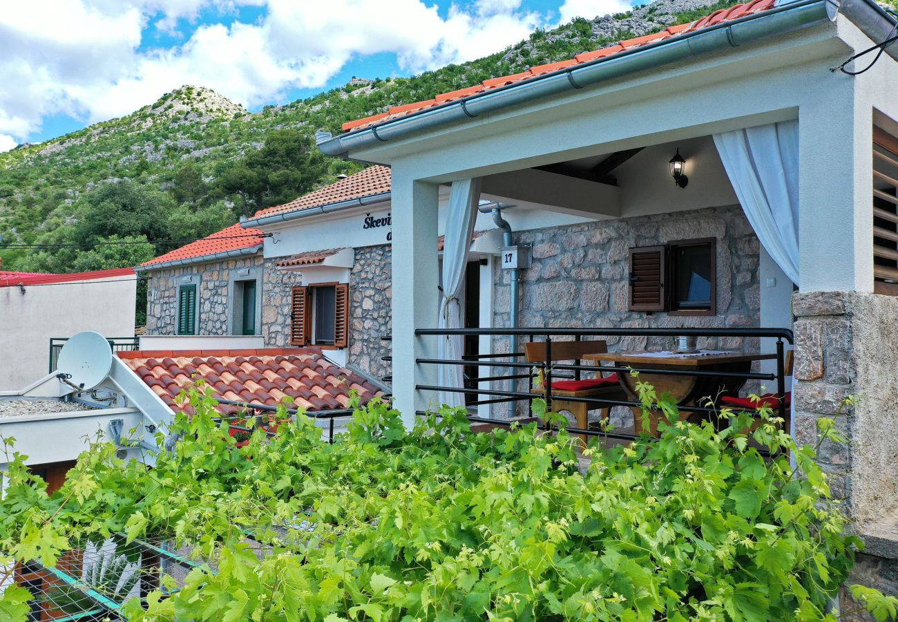 House in Starigrad - Holiday Home Milovac near Paklenica
