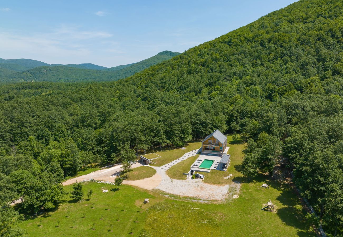 Villa in Lovinac -  Villa Lovelos with Infinity Pool in Nature