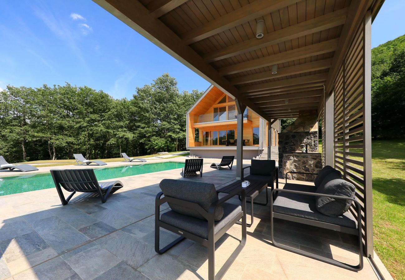 Villa in Lovinac -  Villa Lovelos with Infinity Pool in Nature
