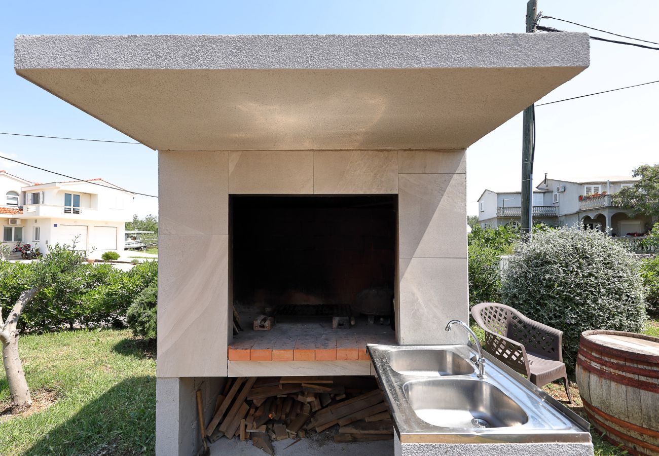 House in Vrsi - Eda, Ferienhaus mit Pool, Terrasse & Grill