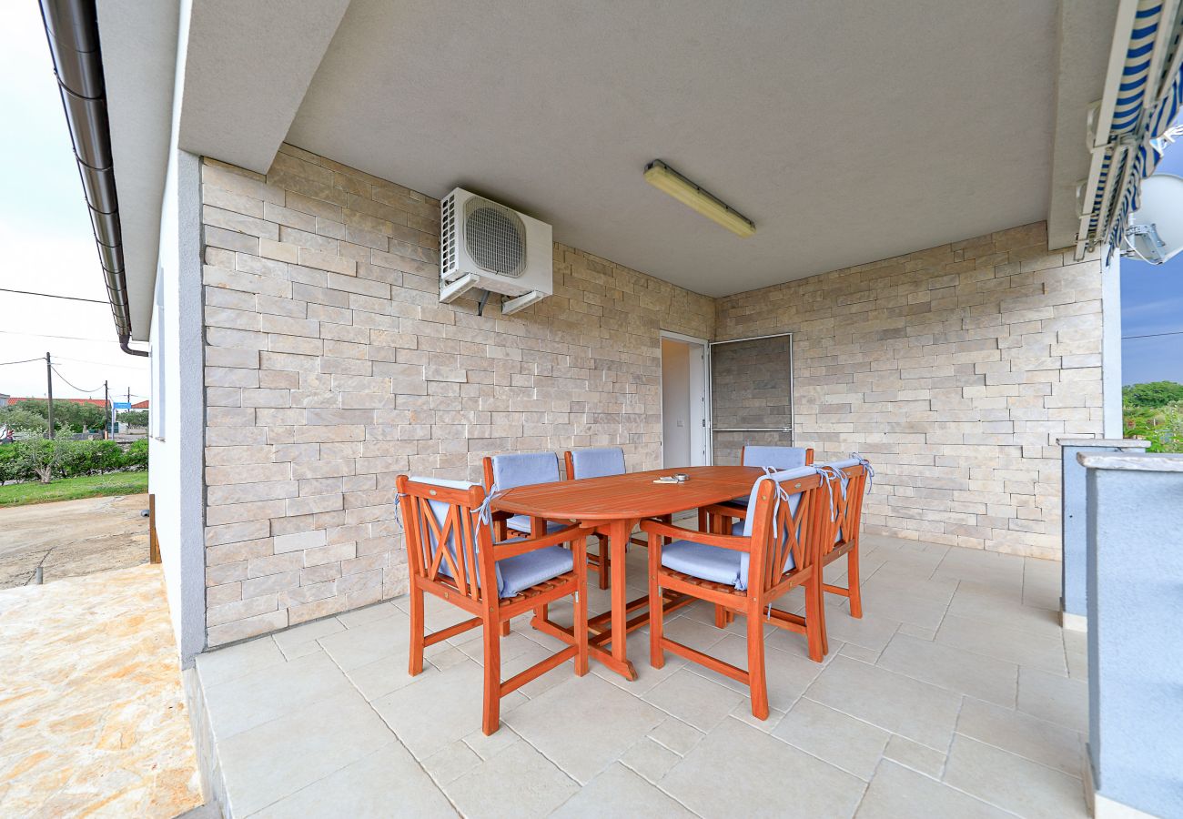 House in Vrsi - Eda, Ferienhaus mit Pool, Terrasse & Grill