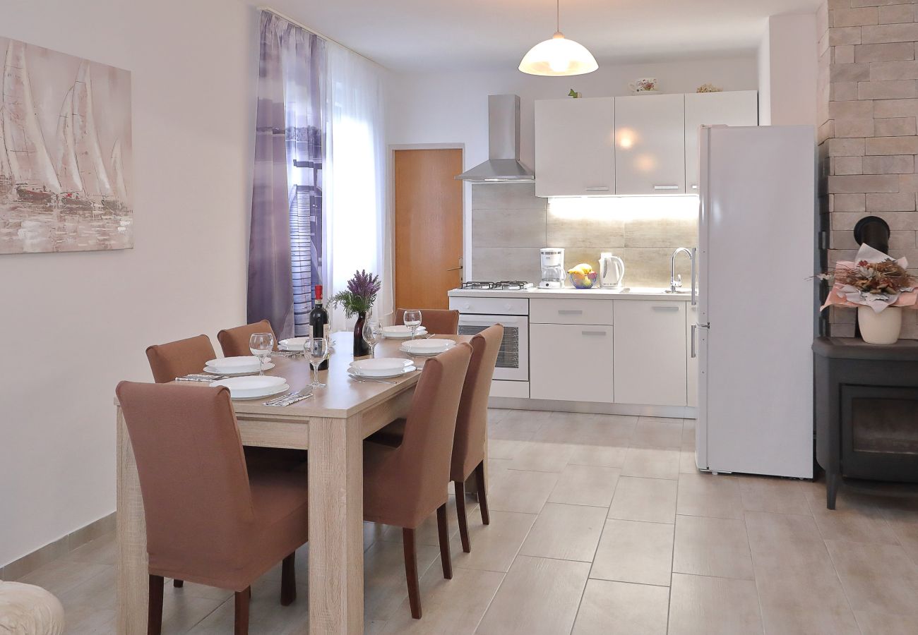 House in Vrsi - Eda, Ferienhaus mit Pool, Terrasse & Grill